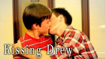 Kissing Drew (2013)